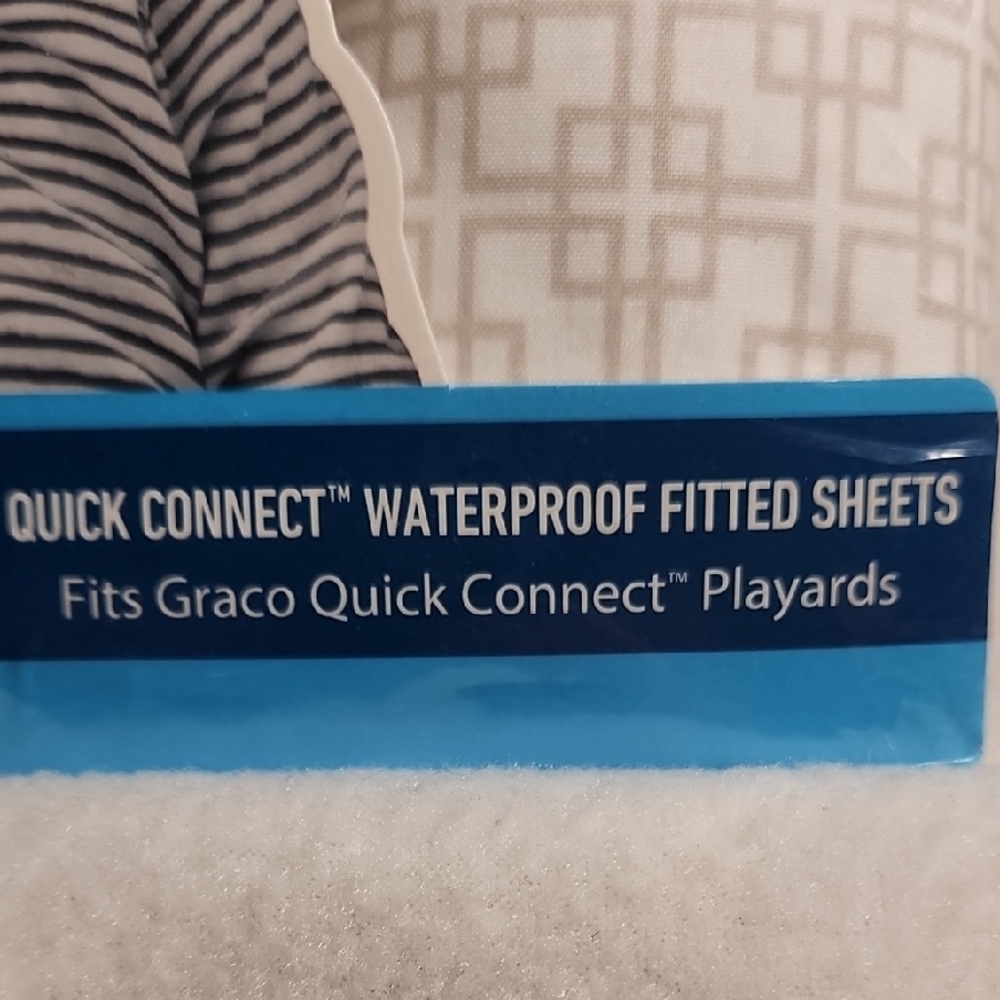 Graco Quick Connect Waterproof Fitted Sheets - Gray and White Playard - Picture 7 of 8